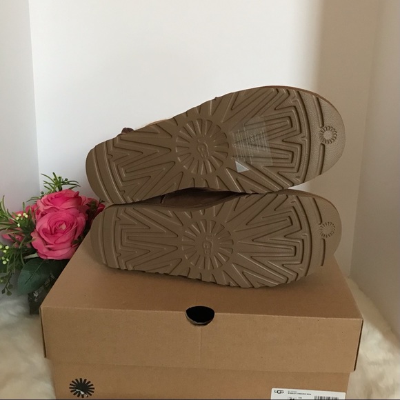 UGG Bailey Corduroy Bow - Picture 7 of 9